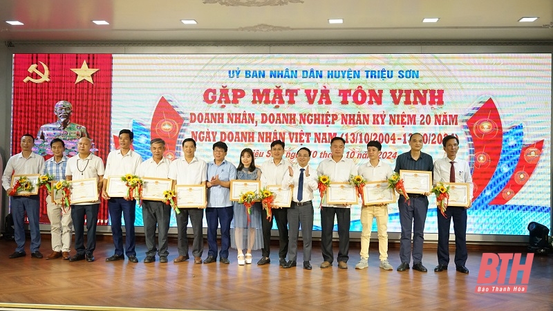 Triệu Sơn gặp mặt doanh nhân, doanh nghiệp