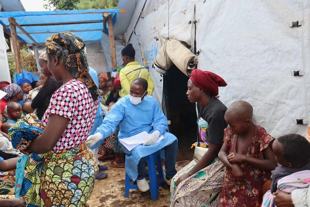 Rwanda triển khai thử nghiệm vaccine phòng bệnh sốt xuất huyết Marburg