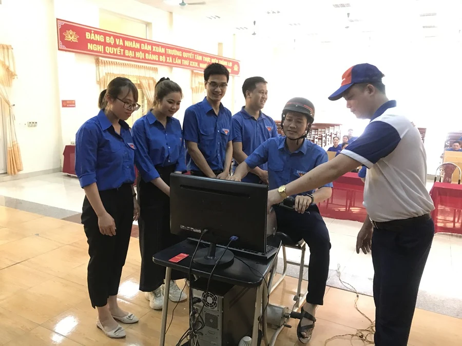 Không giao xe cho người không đủ điều kiện điều khiển phương tiện tham gia giao thông