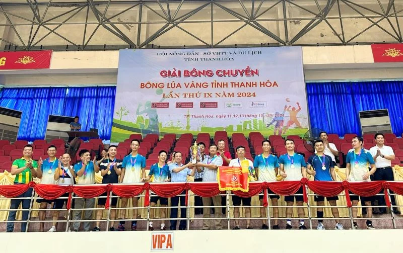 Bế mạc Giải bóng chuyền “Bông lúa vàng” lần thứ 9