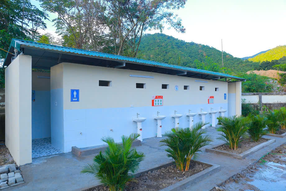 FPT hỗ trợ cơ sở vật chất cho các trường học tại huyện Mường Lát