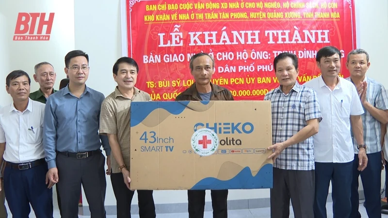 Quảng Xương: Khánh thành, bàn giao nhà tình nghĩa cho hộ nghèo