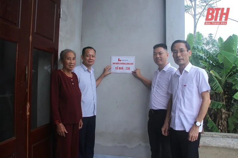 Xi măng Long Sơn và Báo Thanh nhà cái m88 mang niềm vui đến với các gia đình gặp khó khăn về nhà ở 