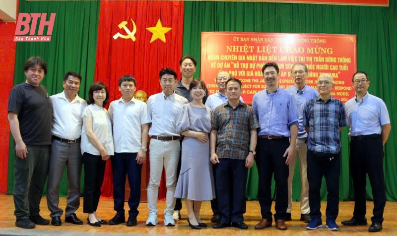 Chăm sóc, nâng cao sức khỏe người cao tuổi, bảo đảm thích ứng với già hóa dân số