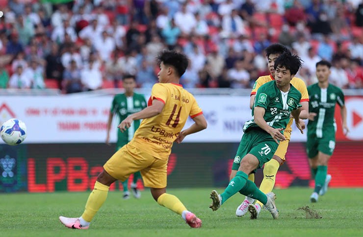 cá cược bóng đá m88 20/10: VAR cứu Hà Nội FC thoát thua trận derby Thủ đô
