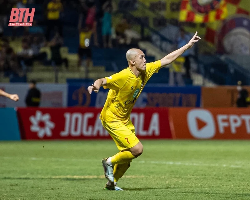“Đại chiến” cho ngôi đầu!