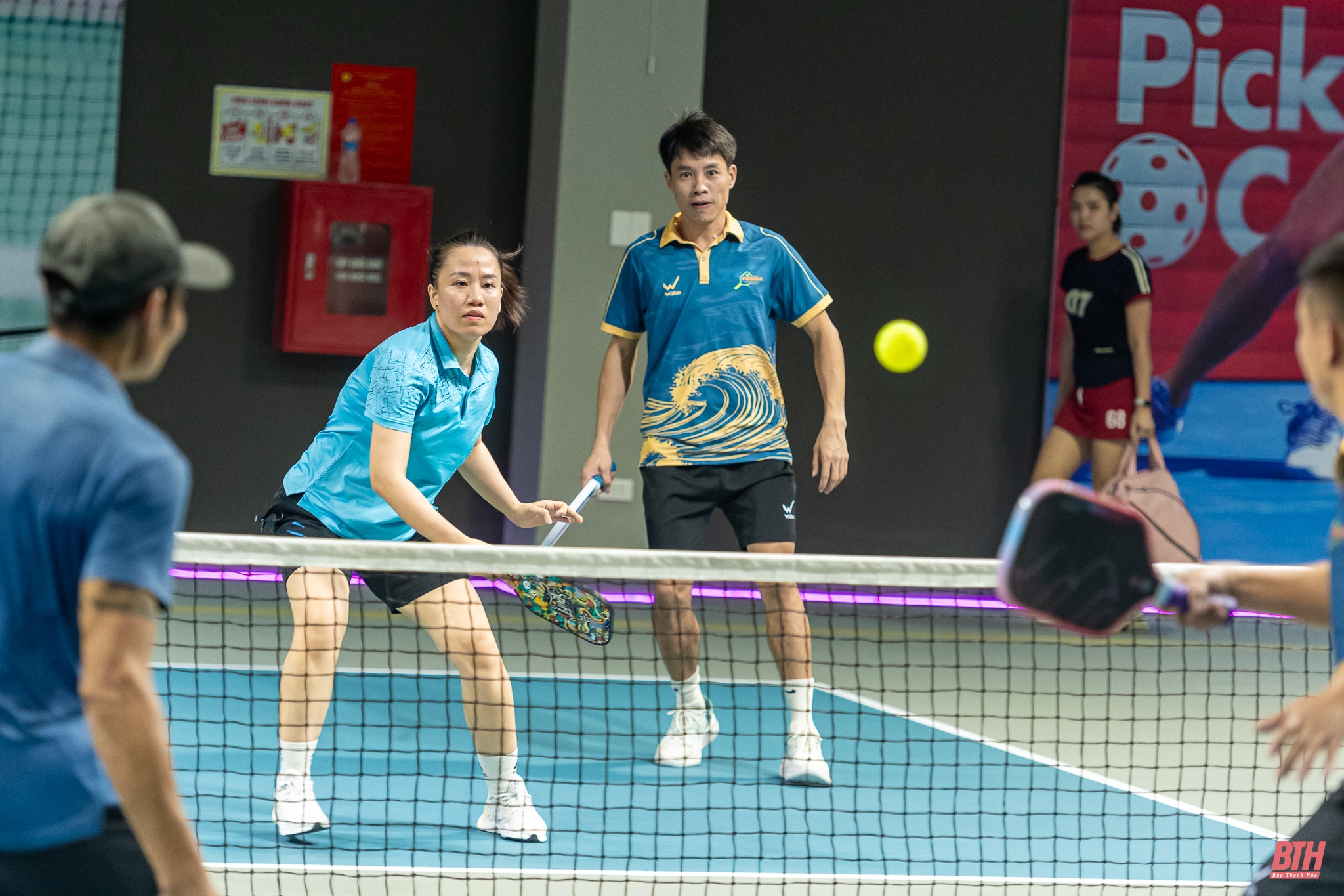 Pickleball - môn thể thao “sắm” vai kết nối cộng đồng