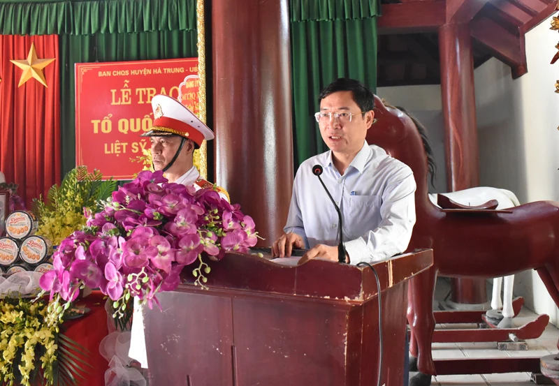 Trao bằng “Tổ quốc ghi công” đối với liệt sỹ Cù Văn Thiện