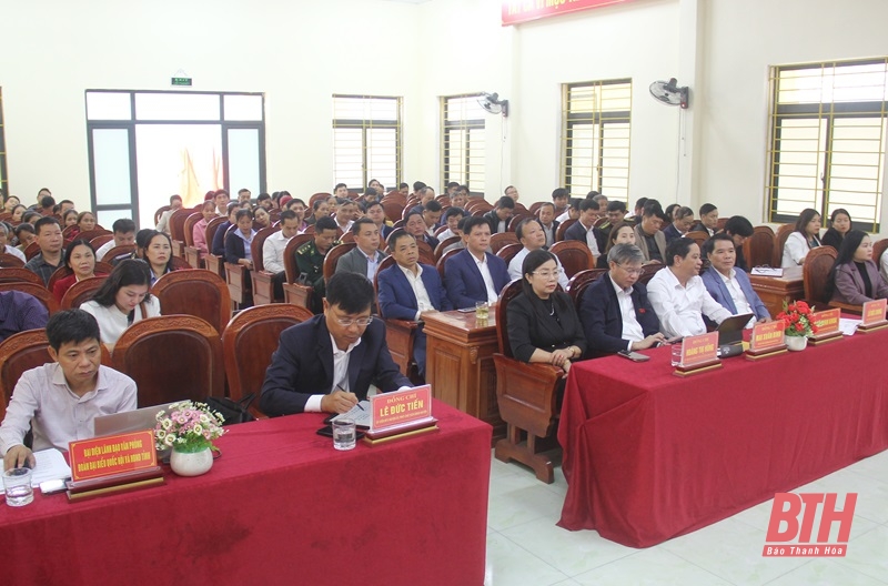 Tổ đại biểu HĐND tỉnh tiếp xúc cử tri huyện Lang Chánh