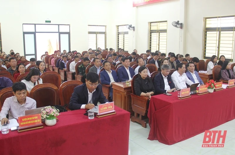 Tổ đại biểu HĐND tỉnh tiếp xúc cử tri huyện Lang Chánh