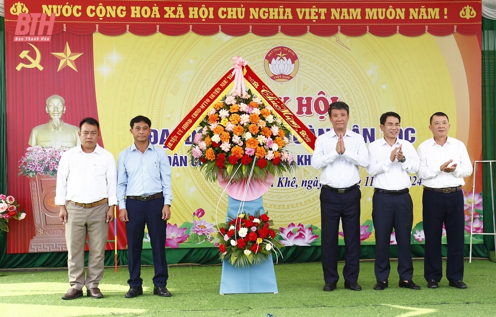 Chủ tịch UBND tỉnh Đỗ Minh Tuấn dự Ngày hội Đại đoàn kết toàn dân tộc tại khu dân cư thôn 5, xã Cán Khê