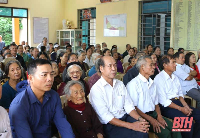 Phó Chủ tịch UBND tỉnh Mai Xuân Liêm dự Ngày hội Đại đoàn kết toàn dân tộc tại thôn Đông Tiến, xã Hoằng Lộc