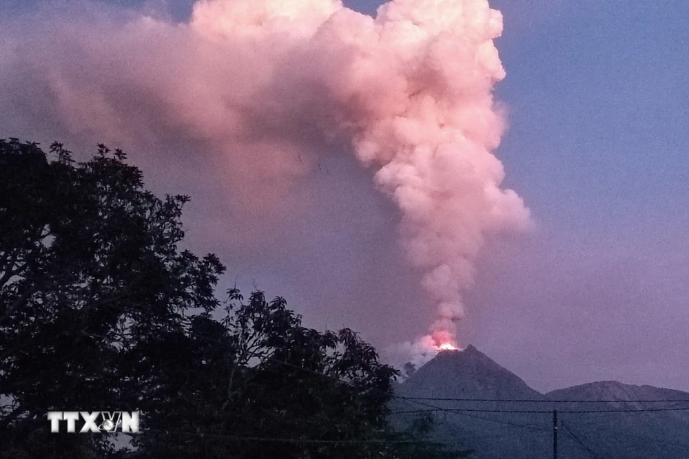 Indonesia: Núi lửa Lewotobi Laki-laki phun trào khiến 9 người thiệt mạng