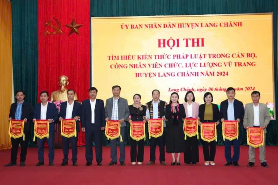 Lang Chánh: Hội thi kiến thức pháp luật trong cán bộ, công chức, viên chức, lực lượng vũ trang và Nhân dân