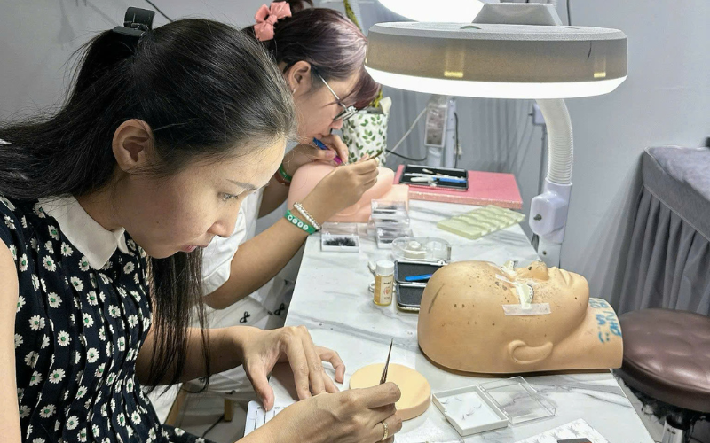 Trang Beauty Salon - Địa chỉ đào tạo nối mi chuyên nghiệp