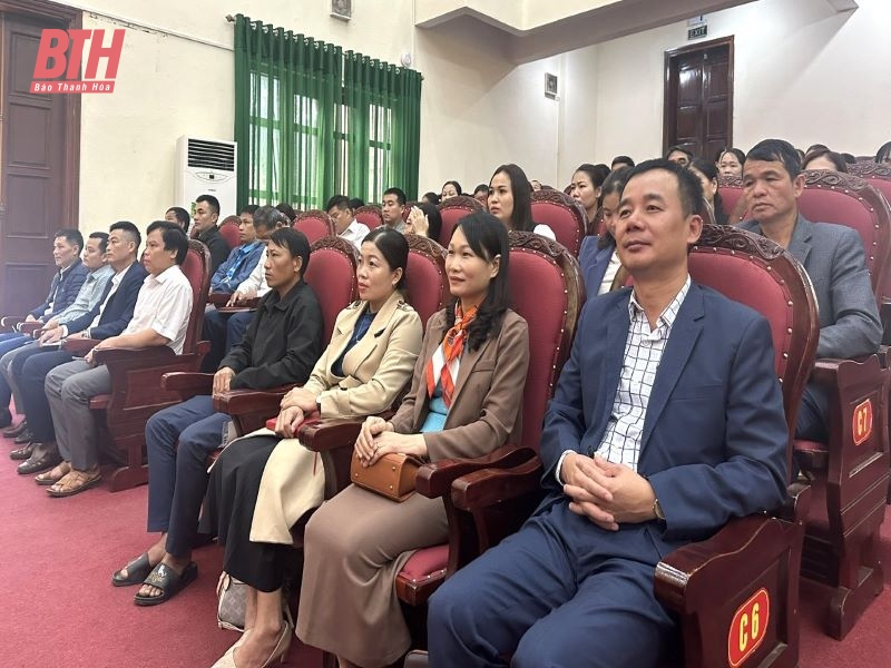 Cử tri huyện Quan Sơn kiến nghị đầu tư cơ sở hạ tầng phục vụ phát triển sản xuất, ổn định đời sống