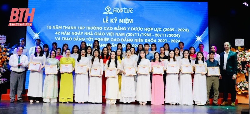 Kỷ niệm 15 năm thành lập Trường Cao đẳng Y dược Hợp Lực