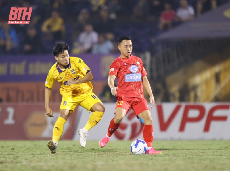 Điểm nhấn vòng 7 V.League 1: Sức trẻ giúp Đông Á Thanh Hóa độc chiếm ngôi đầu