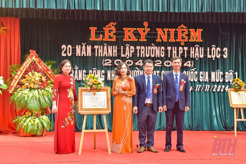 Trường THPT Hậu Lộc 3 kỷ niệm 20 năm thành lập và Đón Bằng công nhận đạt chuẩn Quốc gia mức độ 1