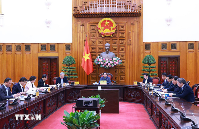 Thủ tướng chủ trì Phiên họp lần thứ sáu về sắp xếp bộ máy của Chính phủ