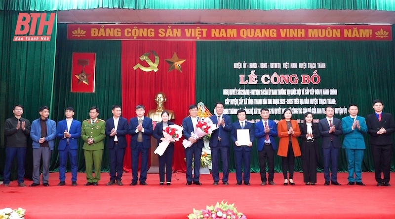 Thạch Thành: Công bố quyết định thành lập xã Thạch Long mới và công tác tổ chức đảng, cán bộ 