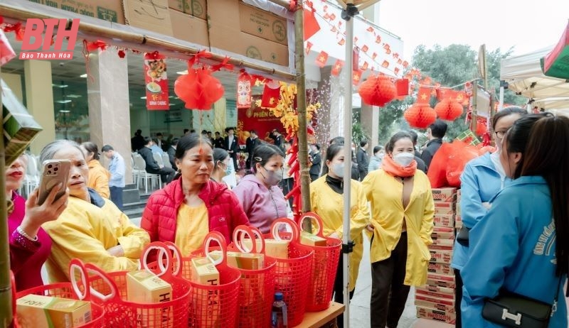 Phiên chợ đặc biệt dành cho bệnh nhân tại Bệnh viện Đa khoa tỉnh Thanh Hóa