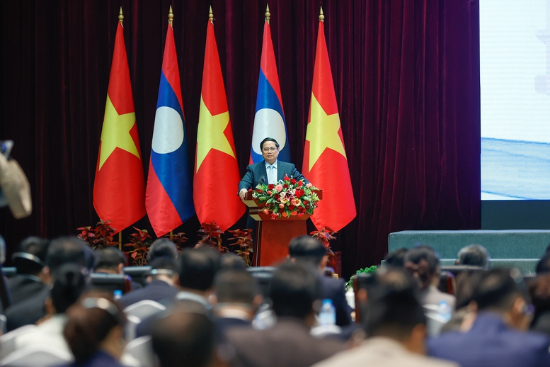 Thủ tướng Chính phủ: Tình đoàn kết đặc biệt Việt Nam - Lào có ý nghĩa quyết định