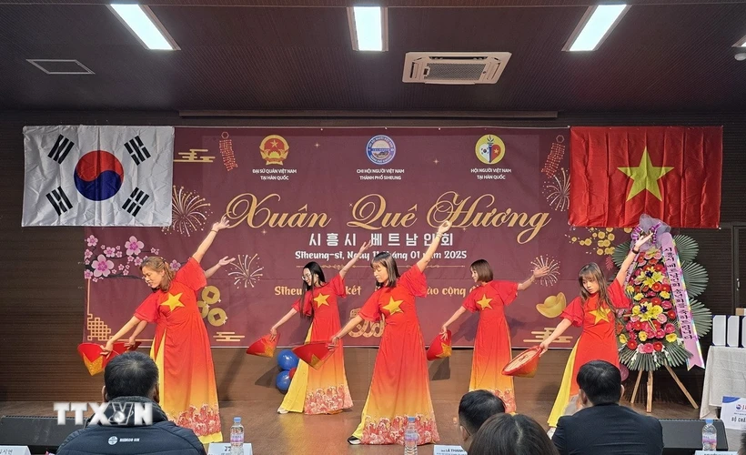 Ấm áp Lễ hội Xuân Quê hương 2025 của bà con người m88 the thao tại xứ Hàn