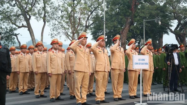 Ra quân Năm An toàn giao thông, quyết tâm kéo giảm tai nạn ở cả 3 tiêu chí