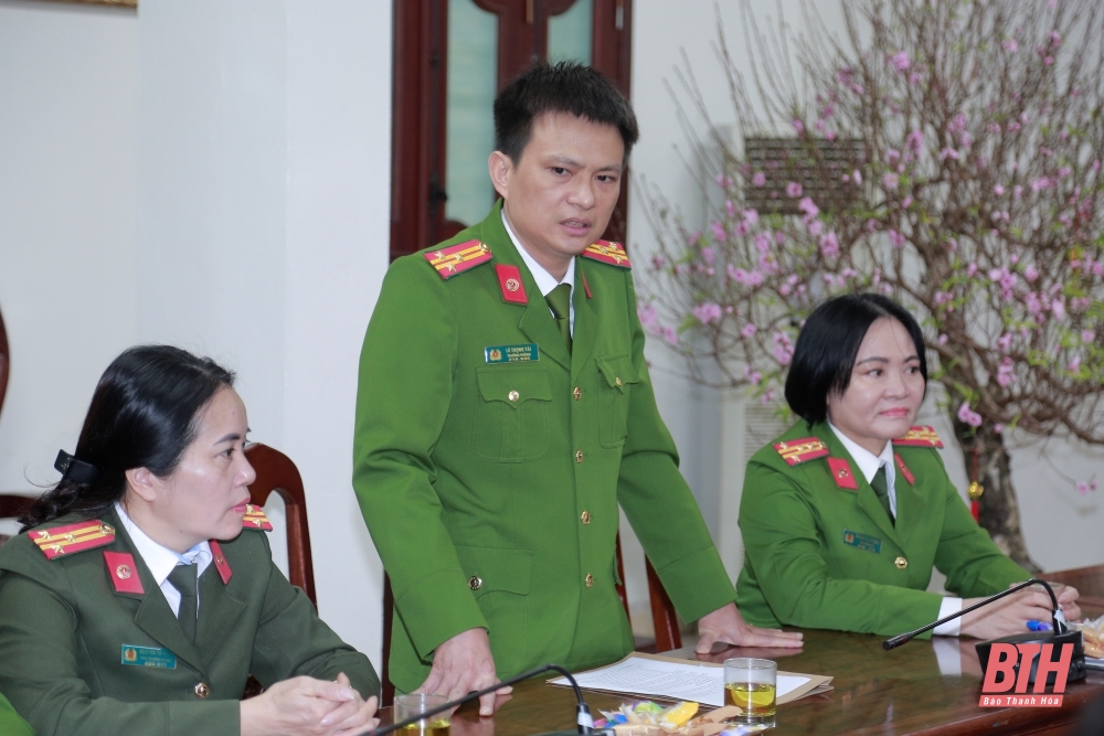 Phó Bí thư Tỉnh ủy Trịnh Tuấn Sinh thăm và chúc tết các lực lượng trực tết