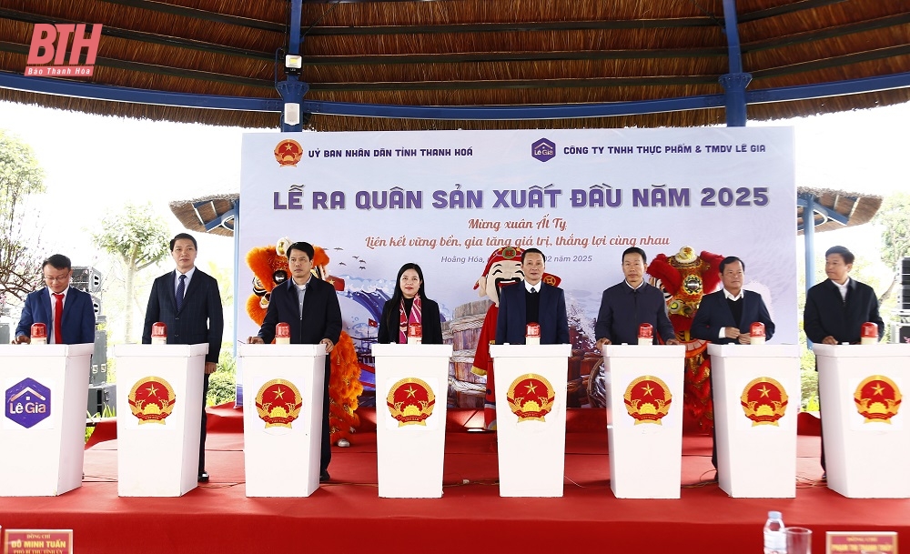 Chủ tịch UBND tỉnh Đỗ Minh Tuấn dự lễ ra quân sản xuất đầu năm tại m88 link mới nhất TNHH Thực phẩm và Thương mại dịch vụ Lê Gia