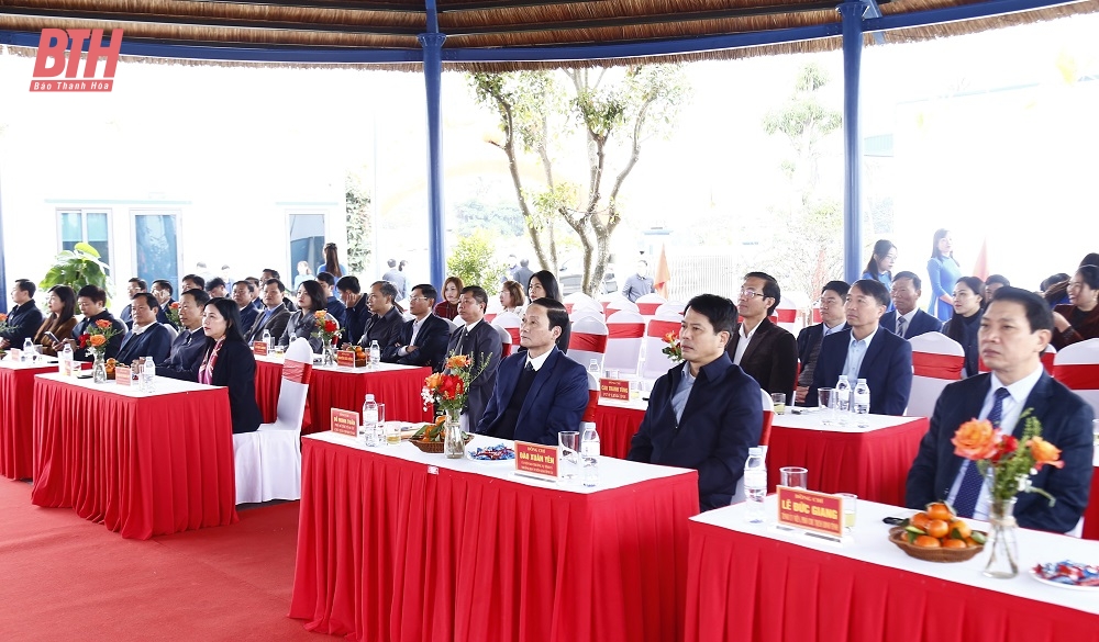Chủ tịch UBND tỉnh Đỗ Minh Tuấn dự lễ ra quân sản xuất đầu năm tại m88 link mới nhất TNHH Thực phẩm và Thương mại dịch vụ Lê Gia