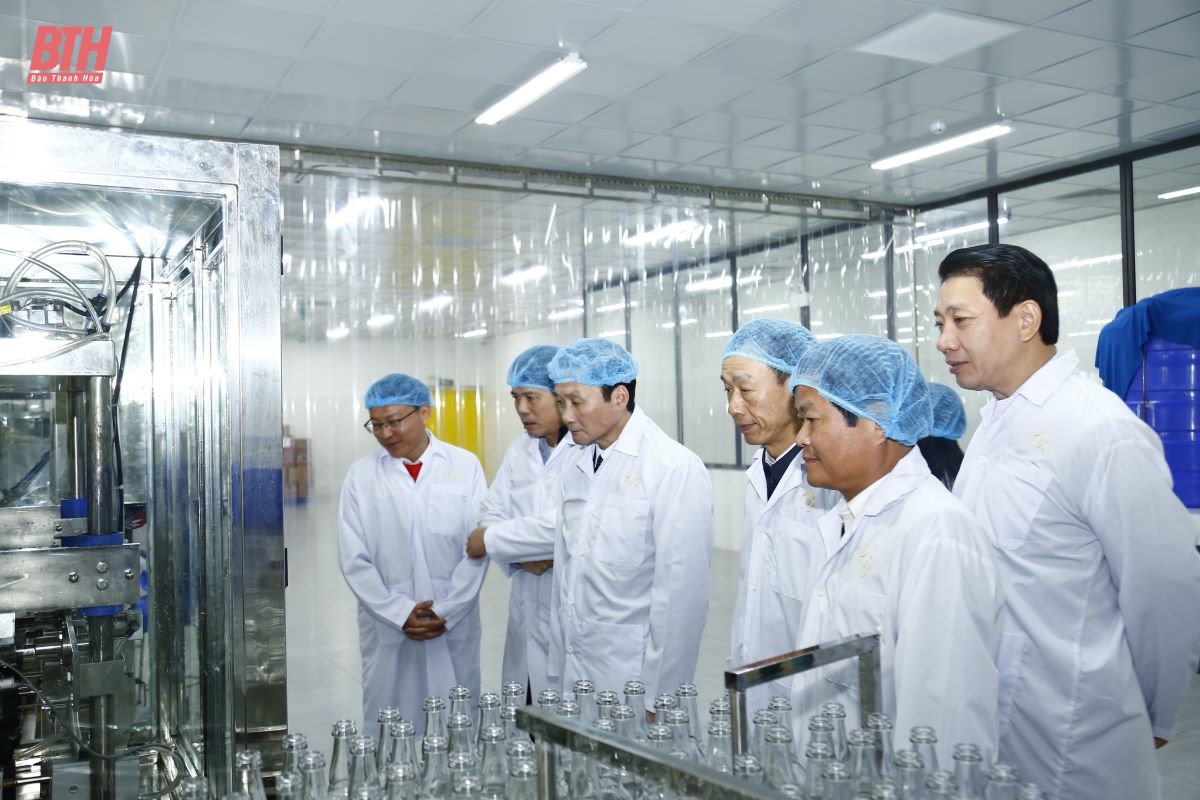 Chủ tịch UBND tỉnh Đỗ Minh Tuấn dự lễ ra quân sản xuất đầu năm tại m88 link mới nhất TNHH Thực phẩm và Thương mại dịch vụ Lê Gia