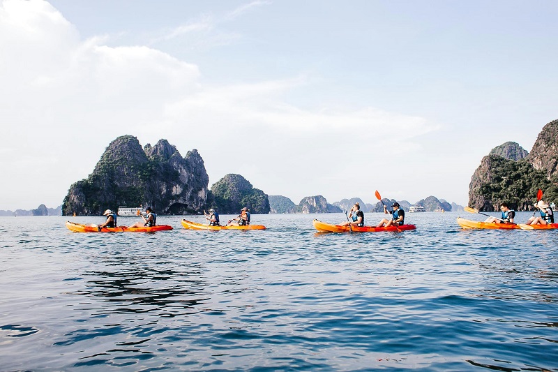 Giao thông thuận lợi, du lịch Cát Bà được “đánh thức”