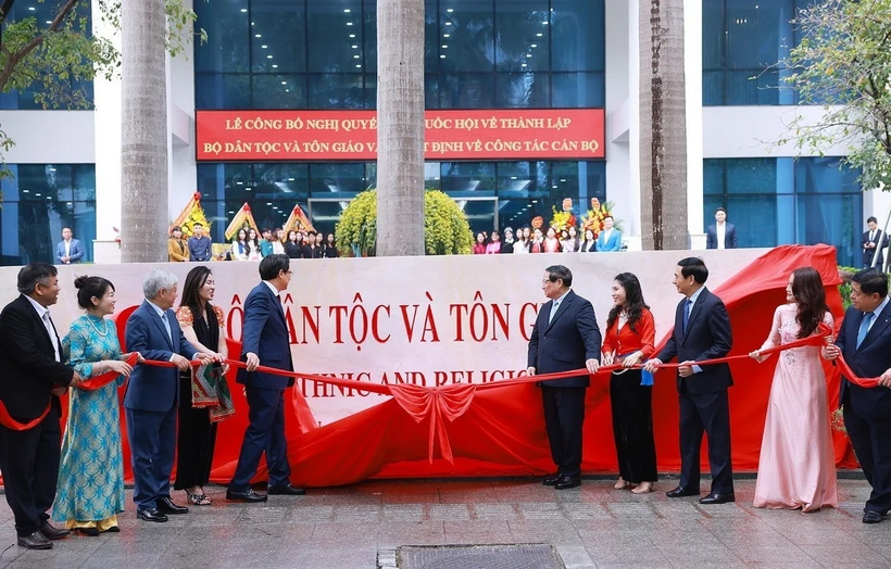 Tuần đầu làm việc của các bộ, ngành sau sắp xếp bộ máy: Tự tin nhận nhiệm vụ với một tâm thế mới