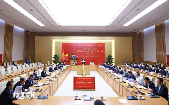 Thủ tướng: Báo cáo kinh tế - xã hội Đại hội XIV của Đảng phải ở tầm chiến lược