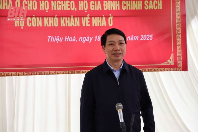 Phó Chủ tịch UBND tỉnh Lê Đức Giang dự lễ khởi công và trao biển hỗ trợ xây dựng nhà ở tại huyện Thiệu link vào m88 bhki