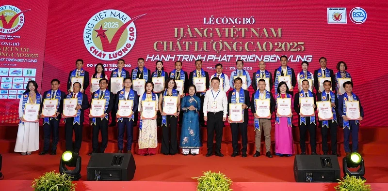 Dược phẩm Tâm Bình lần thứ 7 liên tiếp đạt chứng nhận Hàng Việt Nam chất lượng cao