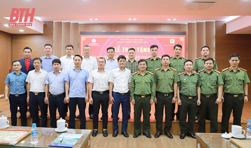 Công ty Nhiệt điện Nghi Sơn nhận Bằng khen của Bộ trưởng Bộ Công an