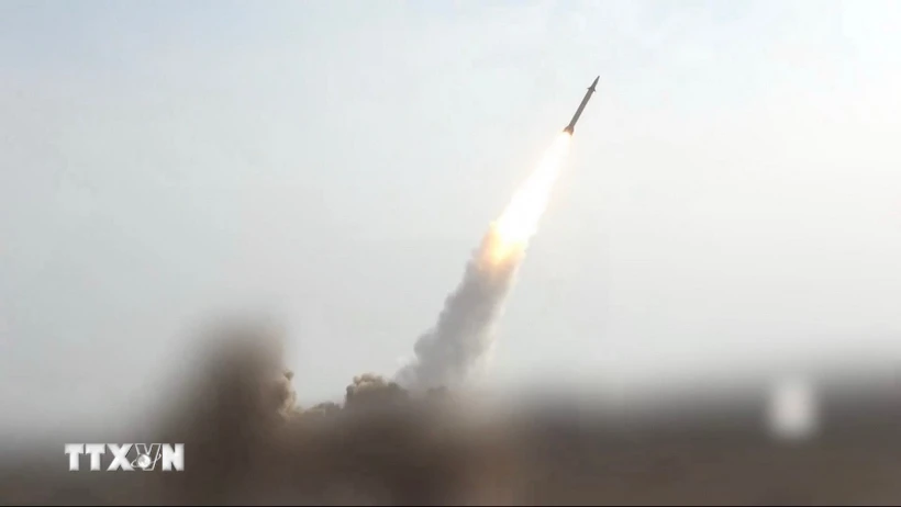 Lực lượng Houthi tuyên bố tấn công sân m88 cá cược thể thao trực tuyến Israel và tàu chiến Mỹ