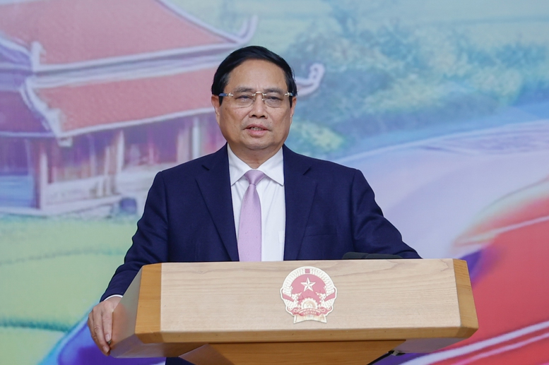 Thủ tướng: Thần tốc, đột phá hơn nữa để thông tuyến cao tốc từ Cao Bằng tới Cà Mau trong năm 2025