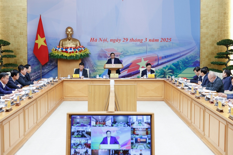 Thủ tướng: Thần tốc, đột phá hơn nữa để thông tuyến cao tốc từ Cao Bằng tới Cà Mau trong năm 2025