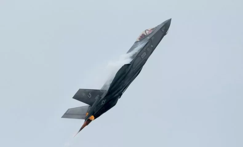Tướng Không quân Canada cảnh báo về việc mua F-35 của Mỹ