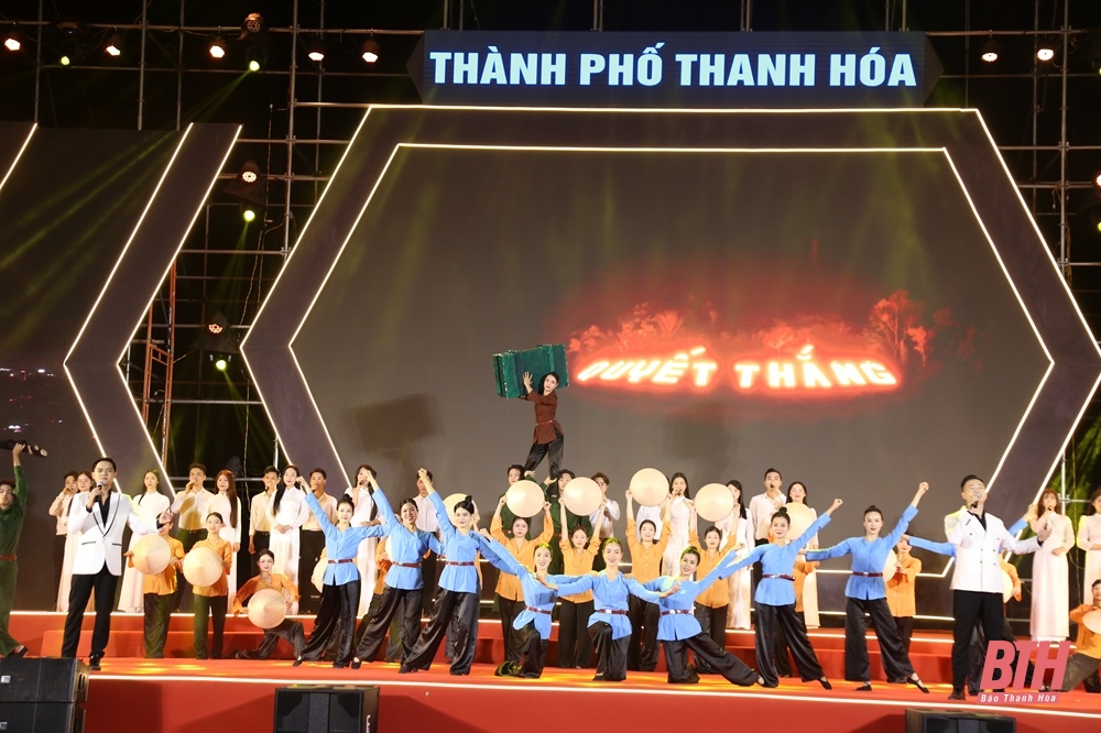 Chương trình nghệ thuật “60 năm - Bản hùng ca m m88”