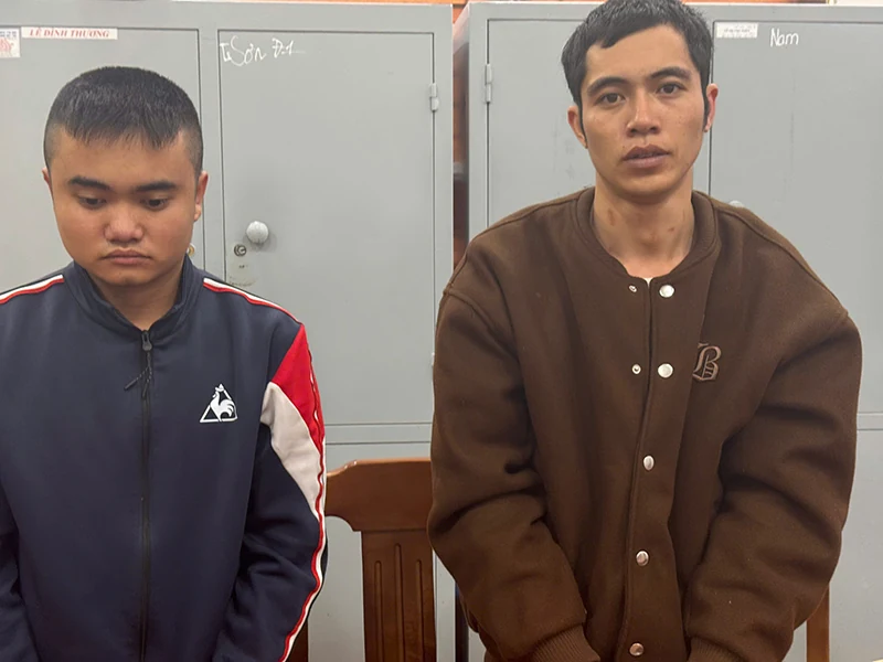 Nhanh chóng điều tra, làm rõ và bắt giữ 2 đối tượng cướp tài sản