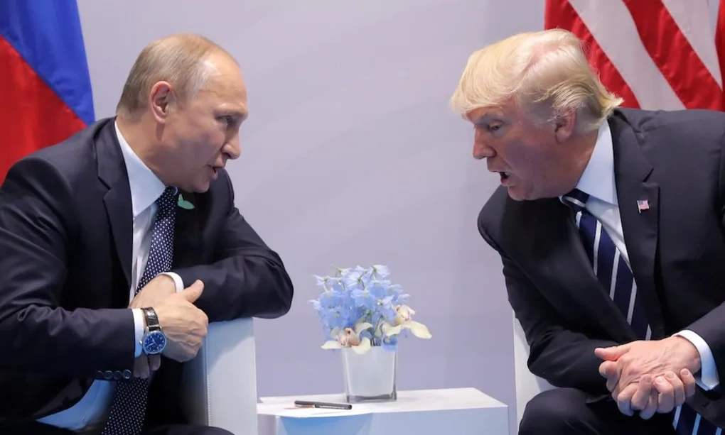 Vì sao Nga không nằm trong bảng thuế quan mới của ông Trump?