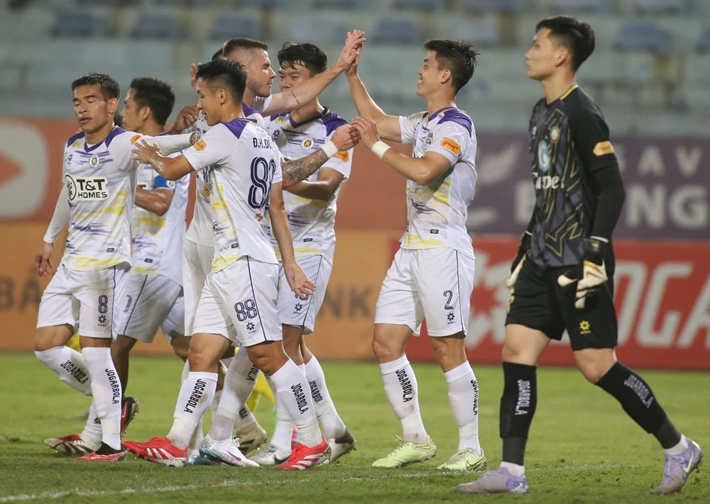 Đông Á Thanh Hóa chưa thể phá dớp trước Hà Nội FC