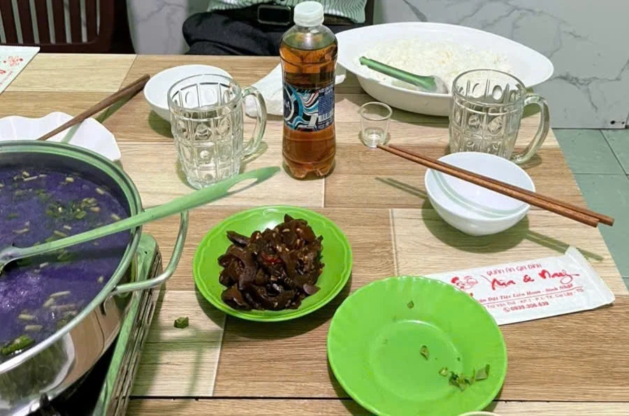 Rượu làm nhiều người bị ngộ độc ở Tiền Giang có methanol vượt 1073 lần quy định