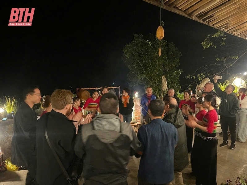 Các khu, điểm m m88 đón 75 nghìn lượt khách kỳ nghỉ lễ Giỗ Tổ Hùng Vương