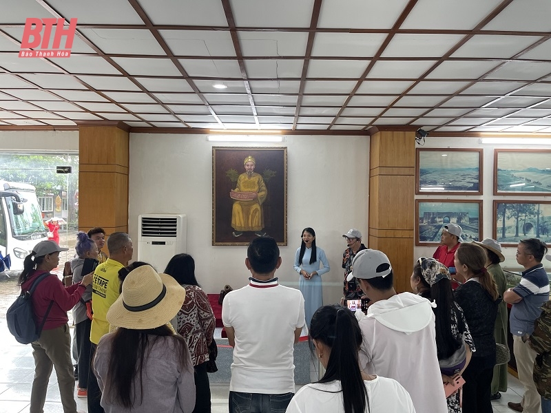 Các khu, điểm m m88 đón 75 nghìn lượt khách kỳ nghỉ lễ Giỗ Tổ Hùng Vương